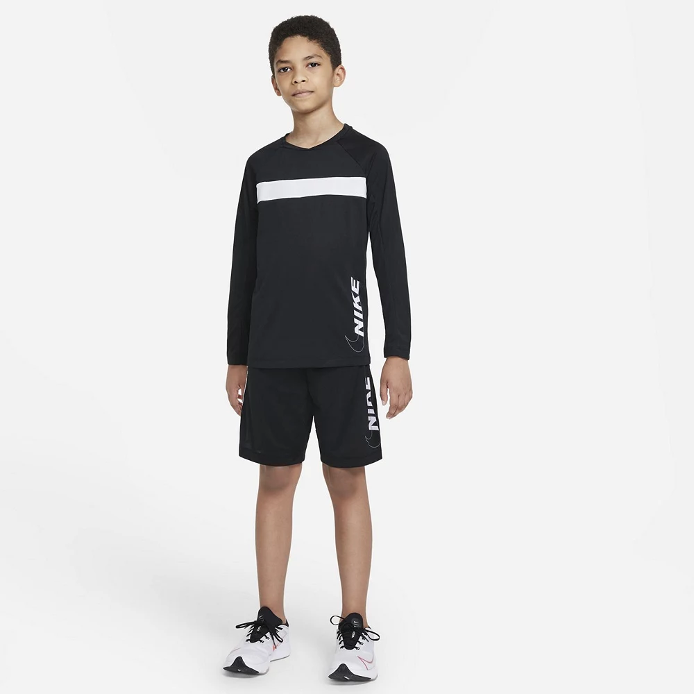 Boys 8-20 Nike GFX Ready Training Top - Image 2