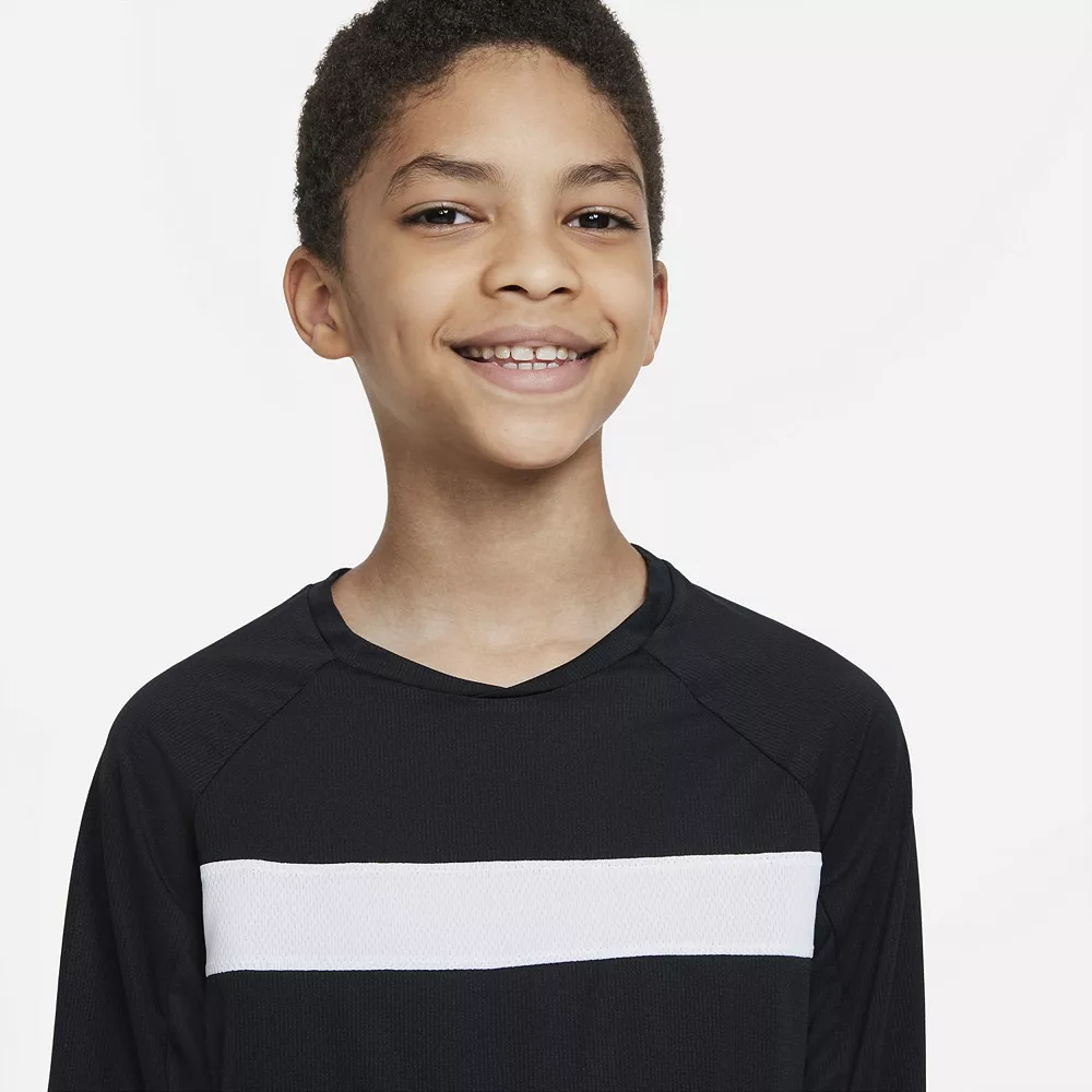 Boys 8-20 Nike GFX Ready Training Top - Image 3