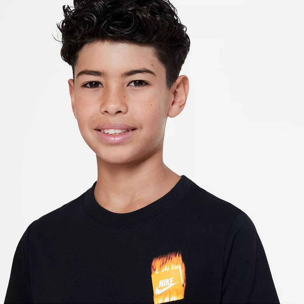 Boys 8-20 Nike Sportswear Graphic Tee - Image 4